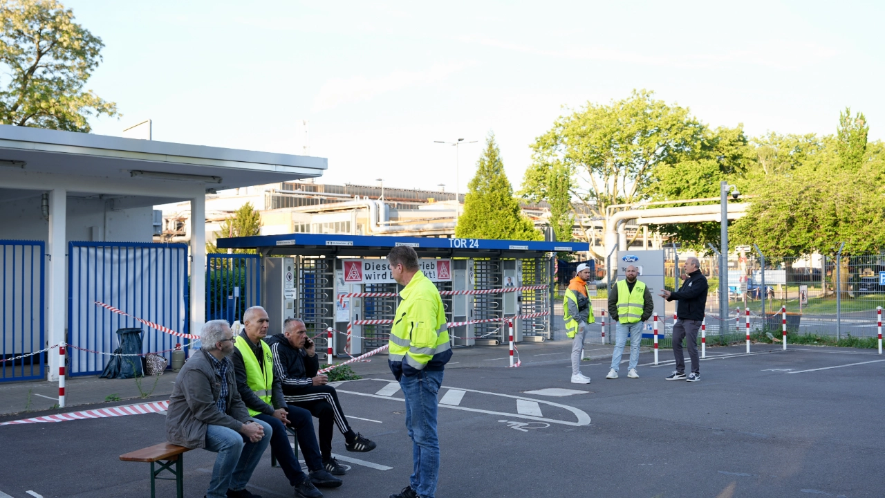 24-Stunden Streik Ford Team
