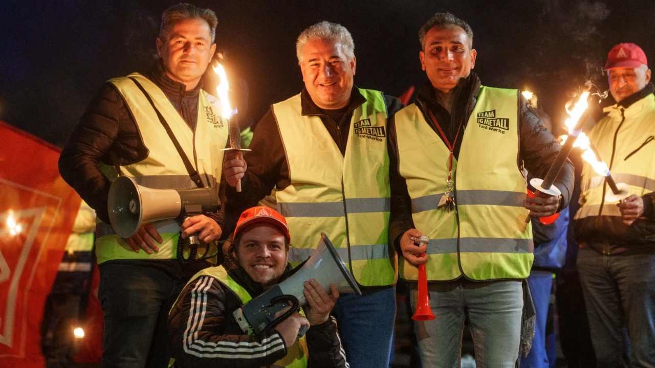 Ford-Nachtschicht-Warnstreik Laut und Stark