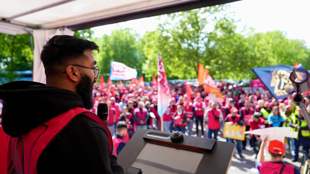 Warnstreik Kfz-Tarifrunde am 8. Mai 2025 in Neuss
