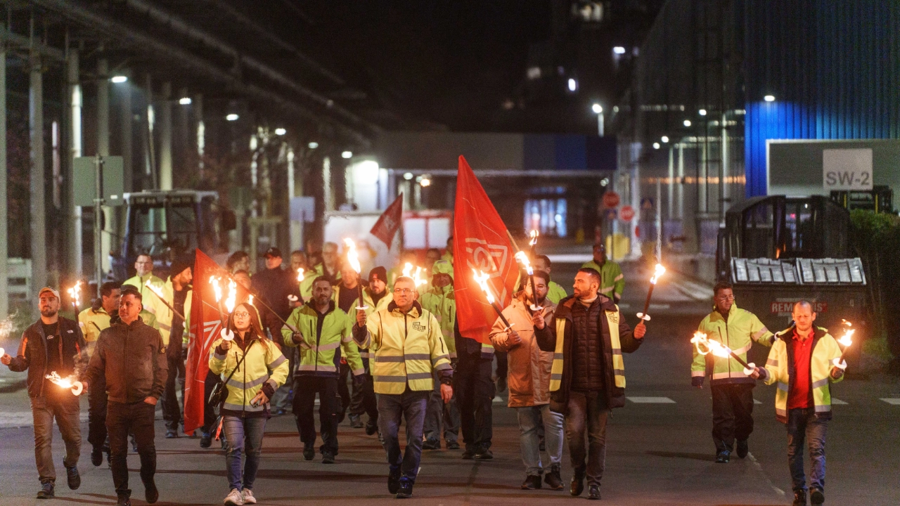 Ford-Nachtschicht-Warnstreik Anmarsch