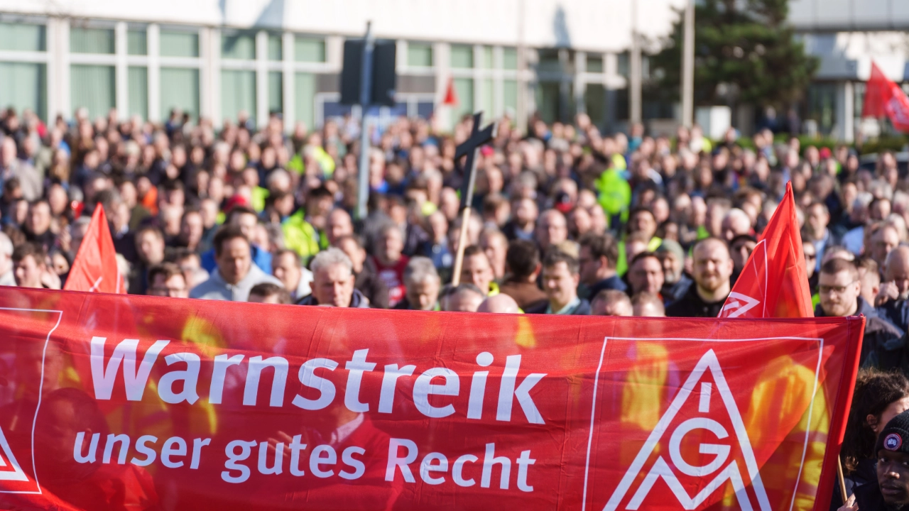 Ford Warnstreik unser gutes Recht Entwicklungszentrum 