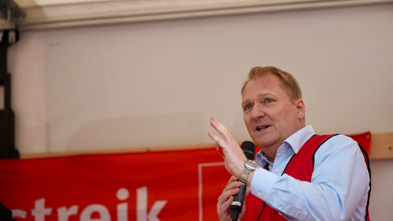 Warnstreik Kfz-Tarifrunde am 8. Mai 2025 in Neuss